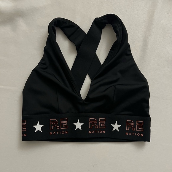 P.E Nation x H&M Padded Sports Bra - Picture 5 of 6